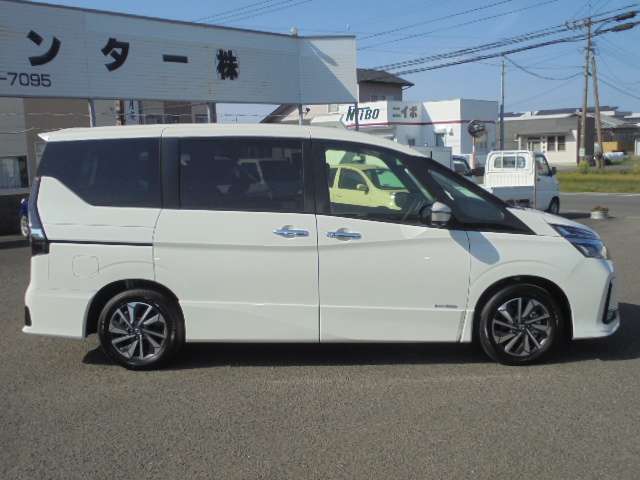 日産 セレナ ２．０ ハイウェイスター Ｖ R4年 (九州・沖縄) 99