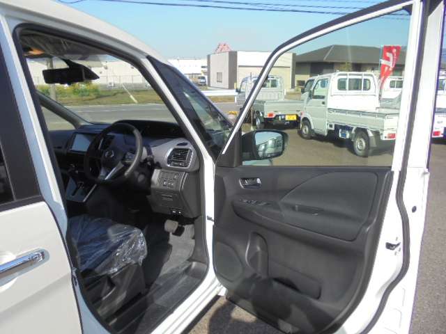 日産 セレナ ２．０ ハイウェイスター Ｖ R4年 (九州・沖縄) 99
