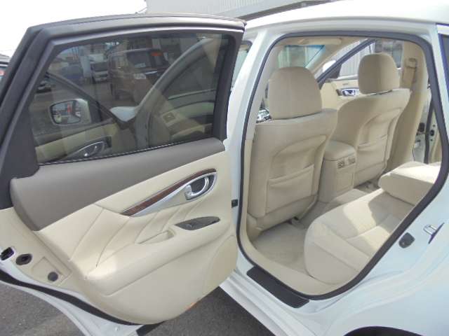 日産 フーガ ３．７ ３７０ＧＴ H24年 (九州・沖縄) 99