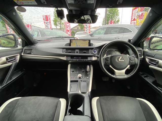 レクサス ＣＴ２００ｈ ブラック　シークエンス R1年 (東北) 99