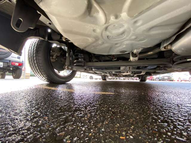 トヨタ プリウスΑ １．８ Ｇ チューン ブラック H26年 (東北) 99