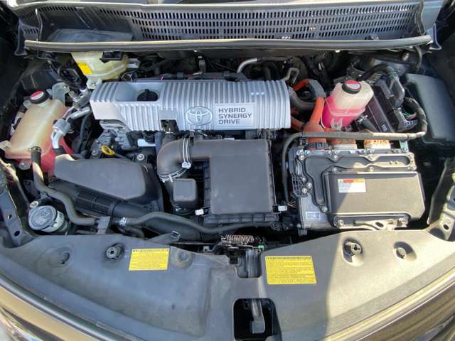 トヨタ プリウスΑ １．８ Ｇ チューン ブラック H26年 (東北) 99