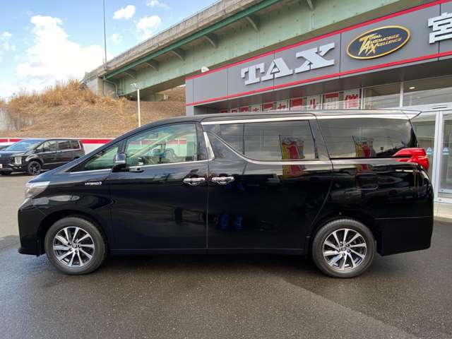 トヨタ アルファード　ハイブリッド ハイブリッド ２．５ Ｘ Ｅ－ＦＯＵＲ ４ＷＤ H27年 (東北) 99
