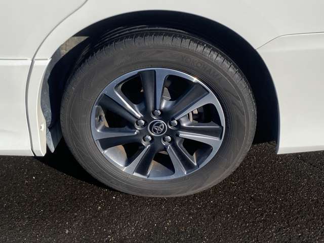 トヨタ ノア ２．０ ＳＩ ＷＸＢＩＩ R1年 (東北) 99