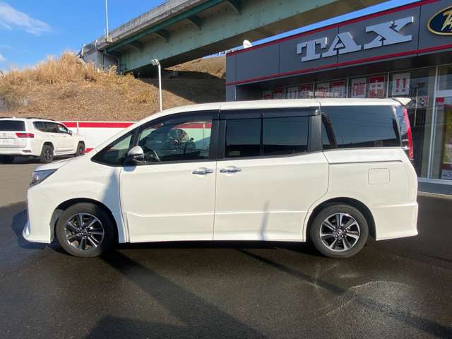 トヨタ ノア ２．０ ＳＩ ＷＸＢＩＩ R1年 (東北) 99