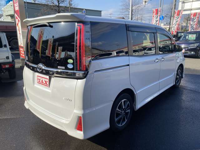 トヨタ ノア ２．０ ＳＩ ＷＸＢＩＩ R1年 (東北) 99