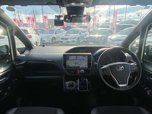 トヨタ ノア ２．０ ＳＩ ＷＸＢＩＩ R1年 (東北) 99