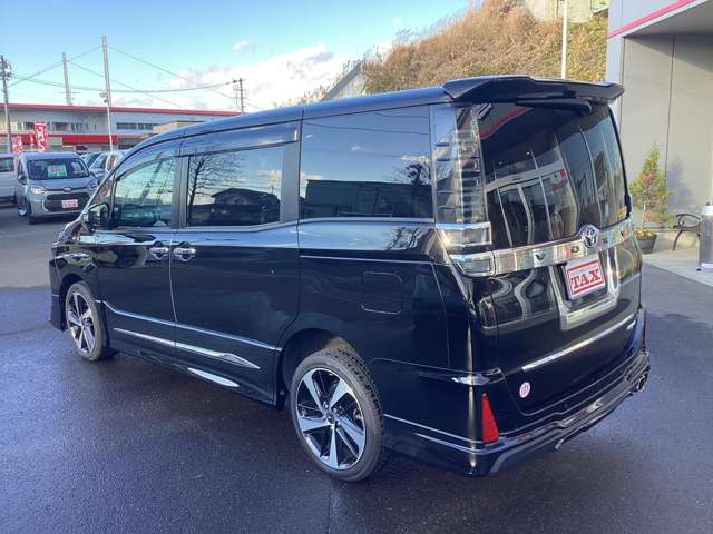 トヨタ ヴォクシー ２．０ ＺＳ 煌ＩＩ ４ＷＤ R2年 (東北) 99