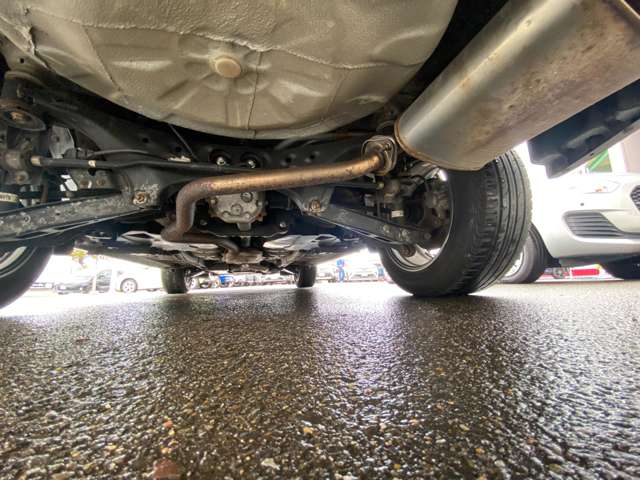 スバル フォレスター ２．０Ｉ－Ｌ アイサイト ４ＷＤ H26年 (東北) 99