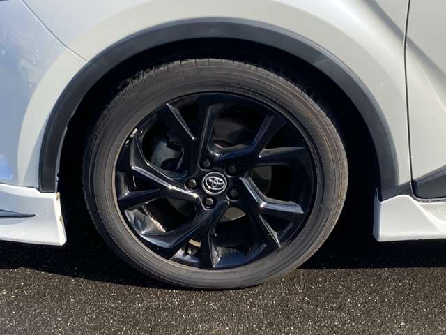 トヨタ Ｃ−ＨＲ ハイブリッド １．８ Ｇ モード ネロ R1年 (東北) 99