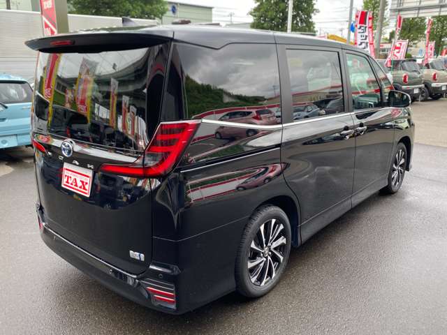 トヨタ ノア １．８ ハイブリッド Ｓ－Ｚ R6年 (東北) 99