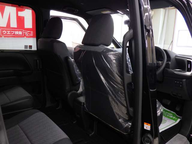 トヨタ ノア １．８ ハイブリッド Ｓ－Ｇ Ｅ－ＦＯＵＲ ４ＷＤ R8年 (東北) 99