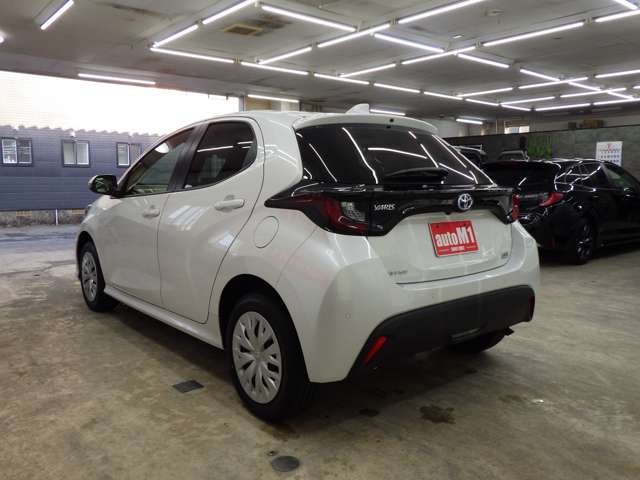 トヨタ ヤリス １．５ ハイブリッド Ｘ Ｅ－ＦＯＵＲ ４ＷＤ R5年 (東北) 99