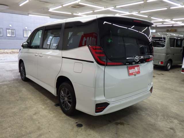トヨタ ノア １．８ ハイブリッド Ｓ－Ｚ Ｅ－ＦＯＵＲ ４ＷＤ R8年 (東北) 99