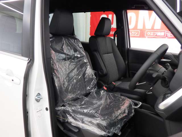 トヨタ ノア １．８ ハイブリッド Ｓ－Ｚ Ｅ－ＦＯＵＲ ４ＷＤ R8年 (東北) 99