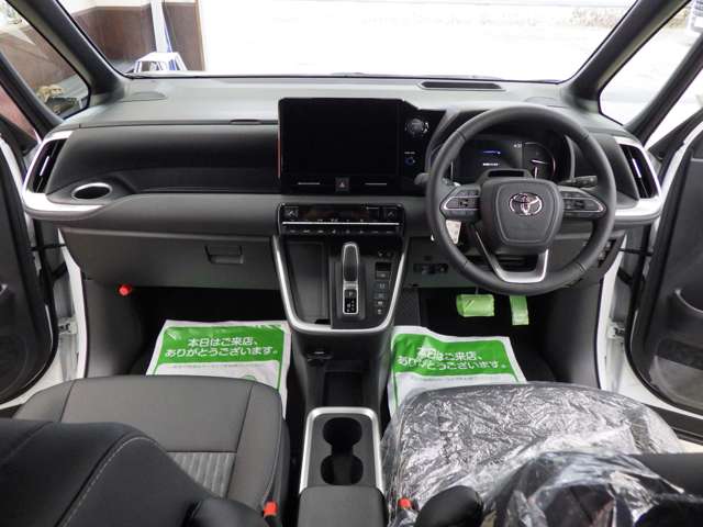 トヨタ ノア １．８ ハイブリッド Ｓ－Ｚ Ｅ－ＦＯＵＲ ４ＷＤ R8年 (東北) 99