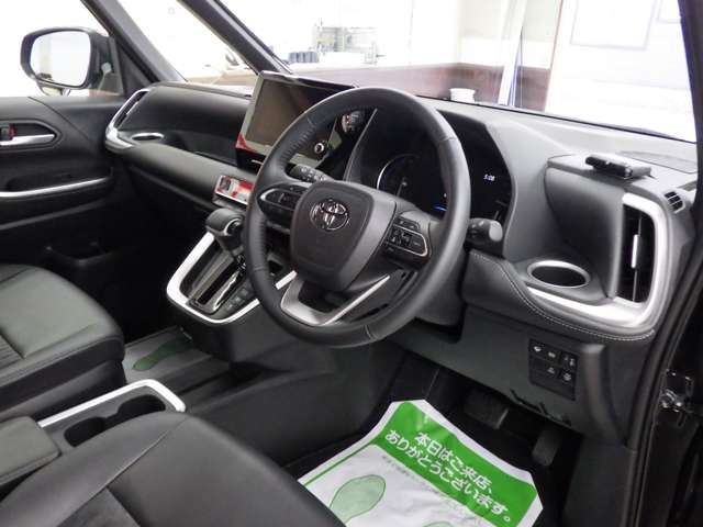 トヨタ ノア １．８ ハイブリッド Ｓ－Ｚ Ｅ－ＦＯＵＲ ４ＷＤ R7年 (東北) 99