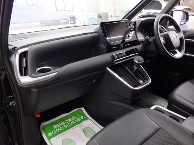 トヨタ ノア １．８ ハイブリッド Ｓ－Ｚ Ｅ－ＦＯＵＲ ４ＷＤ R7年 (東北) 99