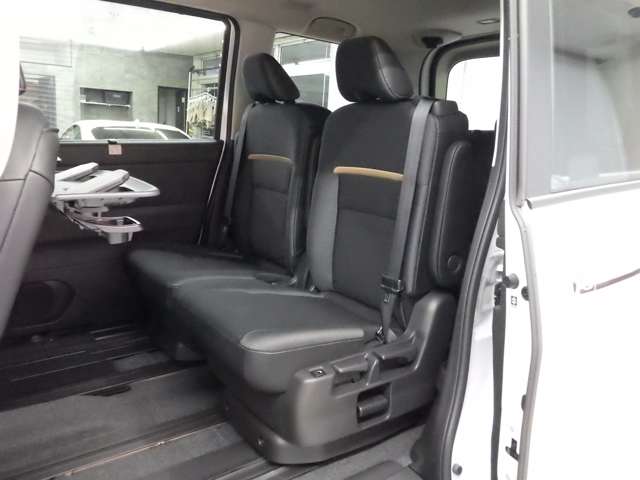 日産 セレナ １．４ Ｅ－４ＯＲＣＥ ハイウェイスターＶ ４ＷＤ R7年 (東北) 99