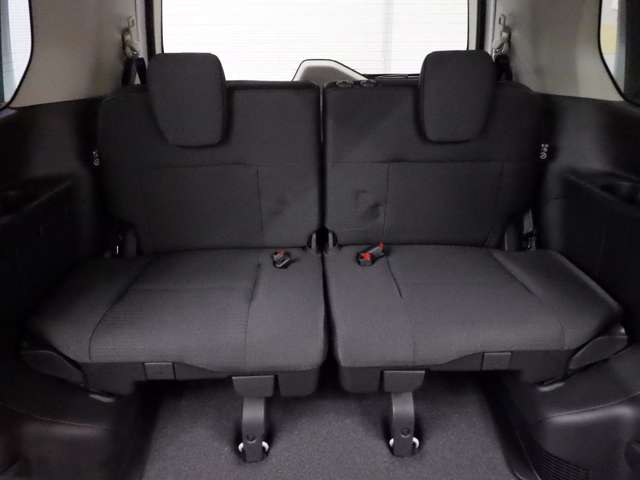 日産 セレナ １．４ Ｅ－４ＯＲＣＥ ハイウェイスターＶ ４ＷＤ R7年 (東北) 99