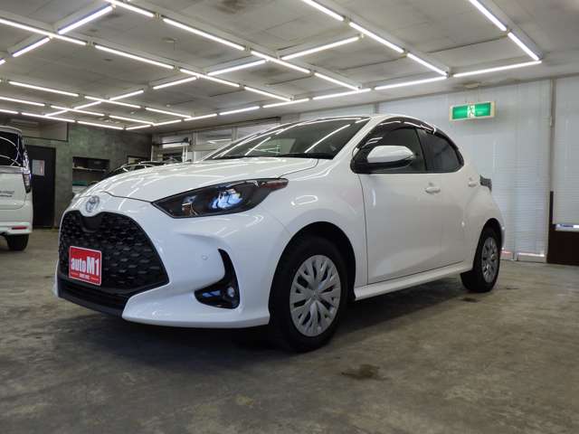 トヨタ ヤリス １．５ ハイブリッド Ｘ Ｅ－ＦＯＵＲ ４ＷＤ R6年 (東北) 99