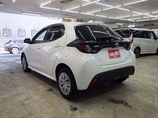 トヨタ ヤリス １．５ ハイブリッド Ｘ Ｅ－ＦＯＵＲ ４ＷＤ R6年 (東北) 99