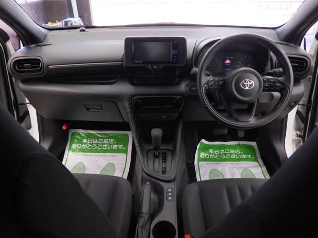 トヨタ ヤリス １．５ ハイブリッド Ｘ Ｅ－ＦＯＵＲ ４ＷＤ R6年 (東北) 99