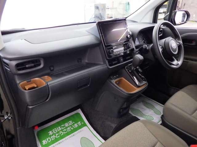トヨタ シエンタ　ハイブリッド ハイブリッド １．５ Ｇ Ｅ－ＦＯＵＲ ４ＷＤ R7年 (東北) 99