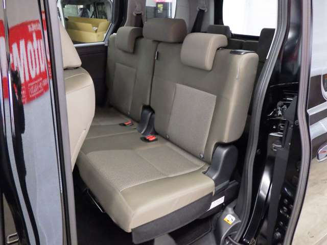 トヨタ シエンタ　ハイブリッド ハイブリッド １．５ Ｇ Ｅ－ＦＯＵＲ ４ＷＤ R7年 (東北) 99