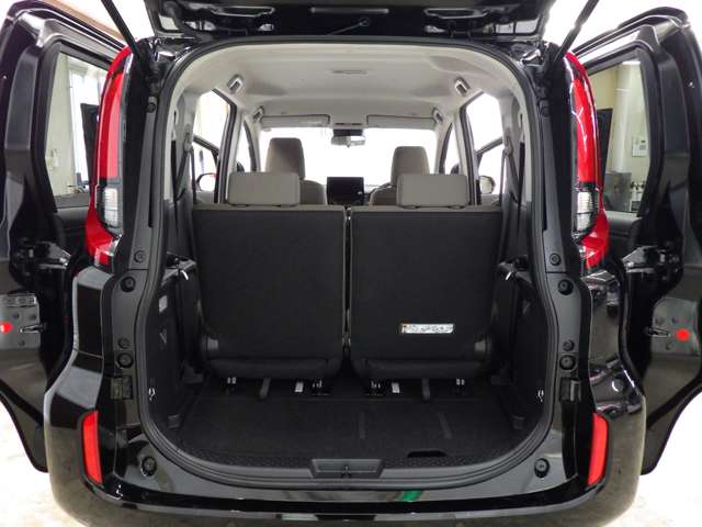 トヨタ シエンタ　ハイブリッド ハイブリッド １．５ Ｇ Ｅ－ＦＯＵＲ ４ＷＤ R7年 (東北) 99