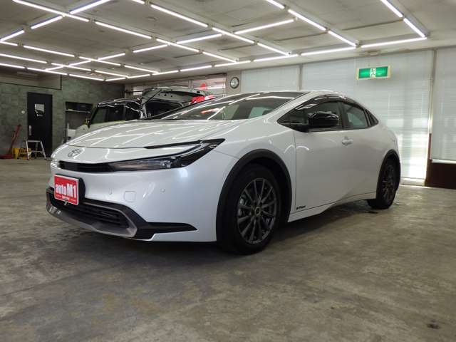 トヨタ プリウス ２．０ Ｇ Ｅ－ＦＯＵＲ ４ＷＤ R5年 (東北) 99