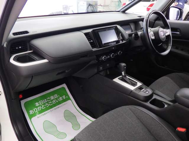 ホンダ フィット　ハイブリッド １．５ Ｅ：ＨＥＶ ホーム ４ＷＤ R5年 (東北) 99