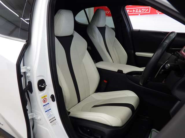 レクサス ＵＸ２５０ｈ ２５０Ｈ Ｆスポーツ ４ＷＤ R1年 (東北) 99