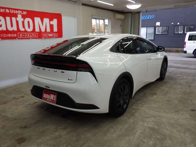 トヨタ プリウス １．８ Ｘ Ｅ－ＦＯＵＲ ４ＷＤ R6年 (東北) 99