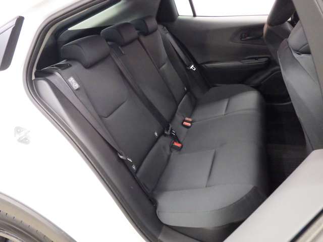 トヨタ プリウス １．８ Ｘ Ｅ－ＦＯＵＲ ４ＷＤ R6年 (東北) 99