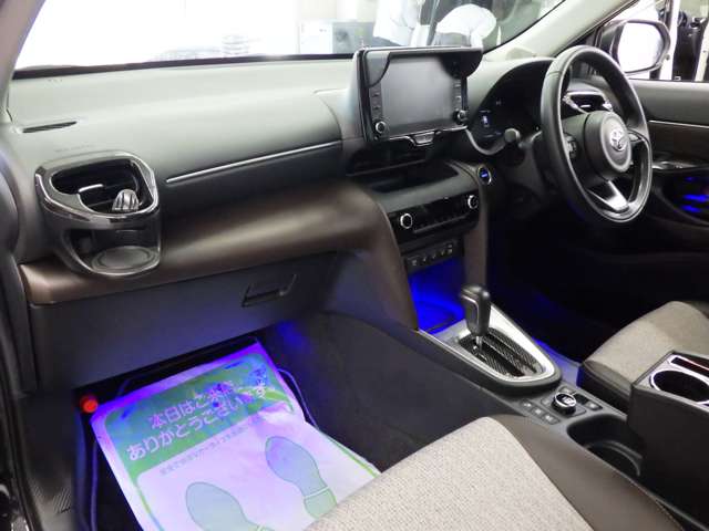 トヨタ ヤリスクロス　ハイブリッド １．５ ハイブリッド Ｚ Ｅ－ＦＯＵＲ ４ＷＤ R4年 (東北) 99