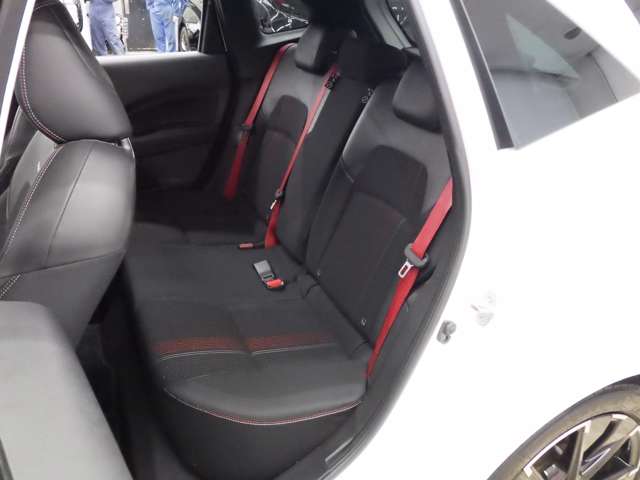 日産 ノートオーラ １．２ ＮＩＳＭＯ R4年 (東北) 99