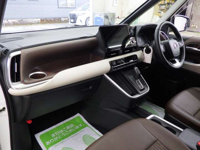 トヨタ ノア １．８ ハイブリッド Ｚ Ｅ－ＦＯＵＲ ４ＷＤ R6年 (東北) 99