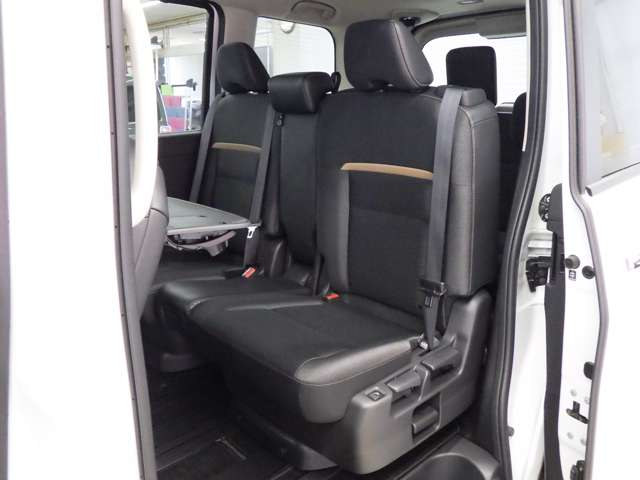 日産 セレナ ２．０ ハイウェイスターＶ Ｖセレクション ４ＷＤ R6年 (東北) 99