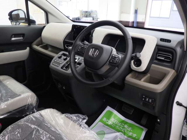 ホンダ フリード　ハイブリッド １．５ Ｅ：ＨＥＶ エアー ＥＸ ４ＷＤ R8年 (東北) 99