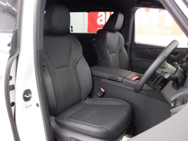 トヨタ アルファード　ハイブリッド ハイブリッド ２．５ Ｚ Ｅ－ＦＯＵＲ ４ＷＤ R7年 (東北) 99