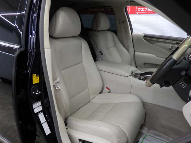 レクサス ＬＳハイブリッド ６００Ｈ バージョンＣ Ｉパッケージ ４ＷＤ H25年 (東北) 99