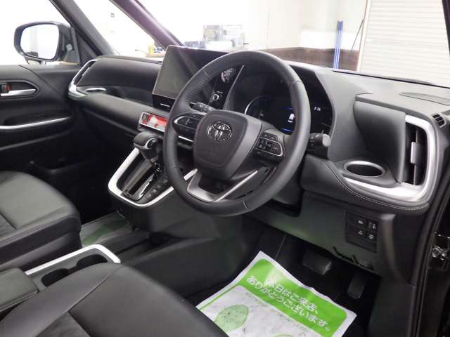 トヨタ ノア １．８ ハイブリッド Ｓ－Ｚ Ｅ－ＦＯＵＲ ４ＷＤ R7年 (東北) 99