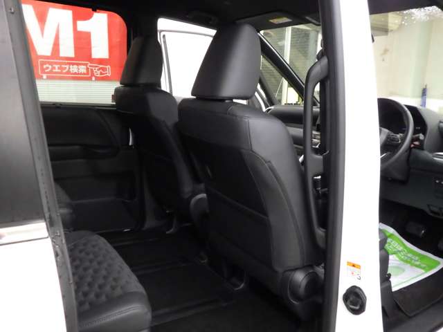 トヨタ ヴォクシー ２．０ Ｓ－Ｚ ４ＷＤ R6年 (東北) 99