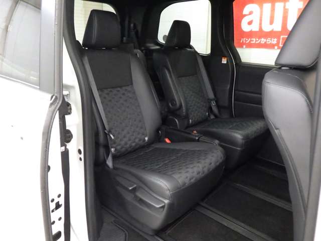 トヨタ ヴォクシー ２．０ Ｓ－Ｚ ４ＷＤ R6年 (東北) 99