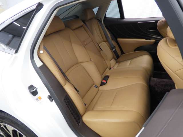 レクサス ＬＳ５００ｈ ５００Ｈ Ｉパッケージ ４ＷＤ H29年 (東北) 99