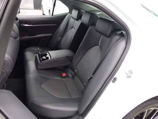 トヨタ カムリ ２．５ ＷＳ レザーパッケージ R5年 (東北) 99