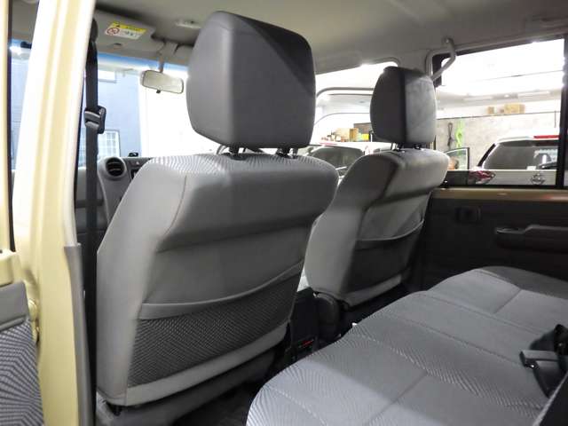 トヨタ ランドクルーザーバン ４．０ ４ＷＤ H27年 (東北) 99