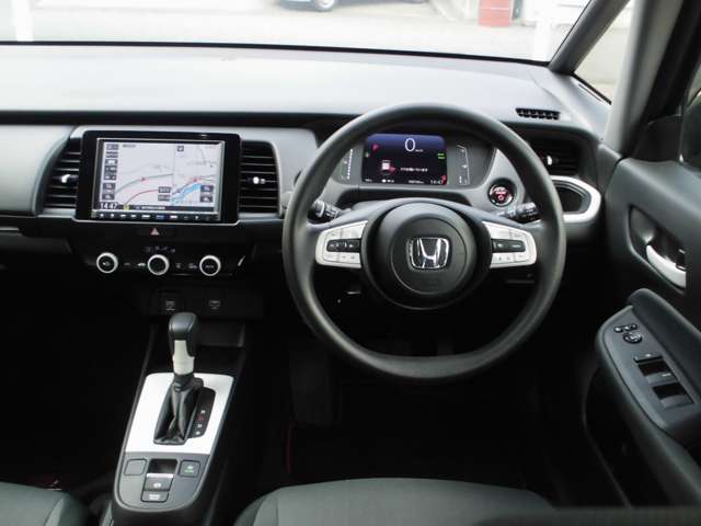ホンダ フィット　ハイブリッド １．５ Ｅ：ＨＥＶ ベーシック ４ＷＤ R2年 (東北) 99