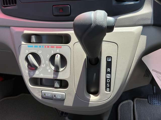 ダイハツ ミラ　イース ６６０ ＬＦ ＳＡ ４ＷＤ H27年 (東北) 99